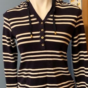 Hooded long sleeve sweater